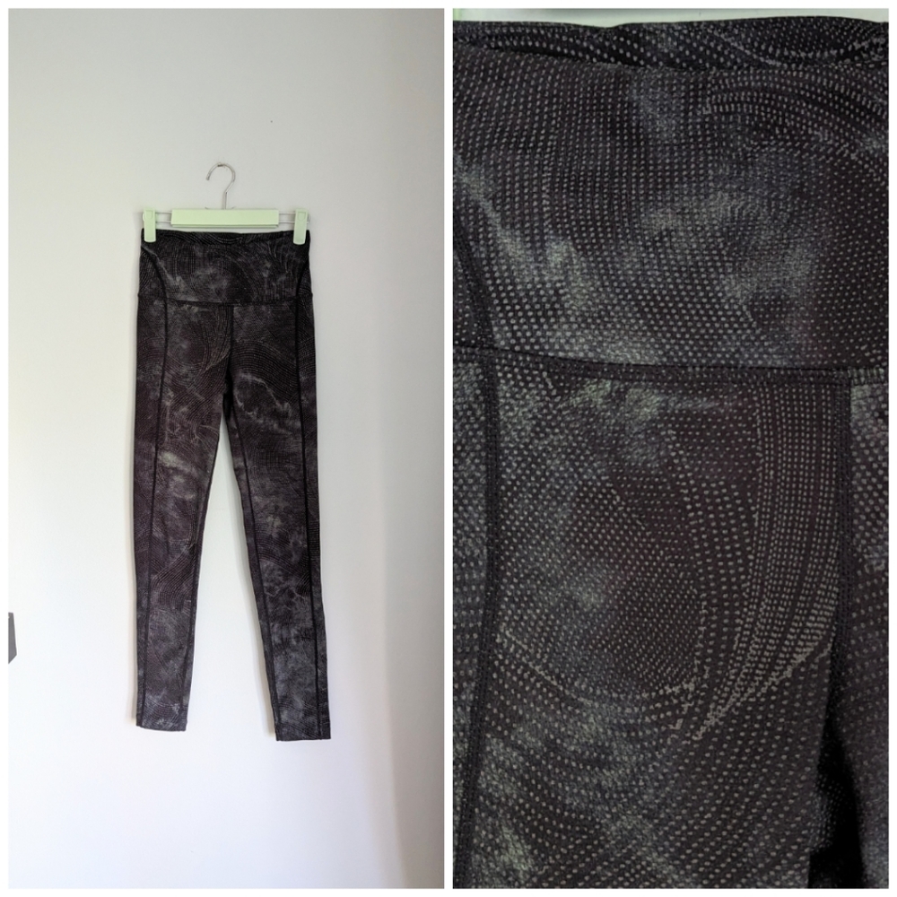FP Movement Women's XS Gray Spotted Wavy Pattern Athletic Leggings 206